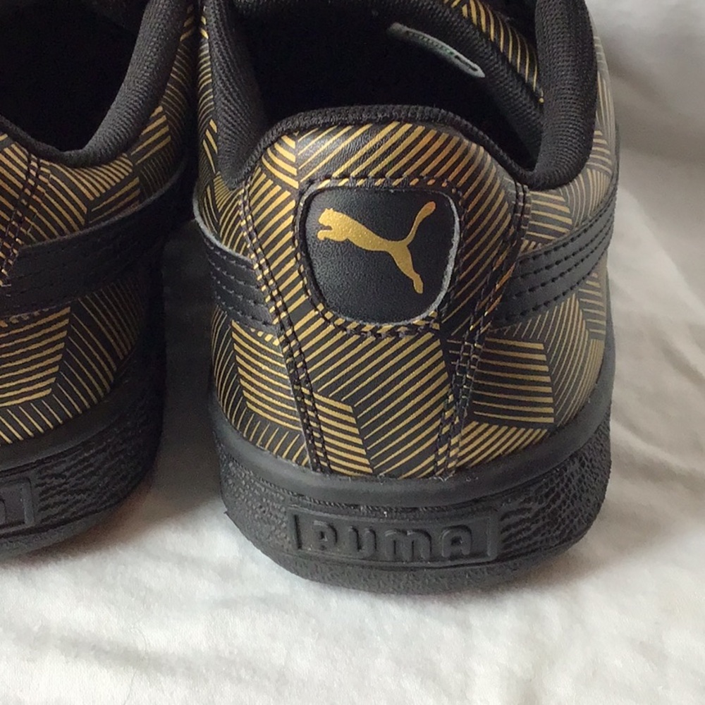 Pumas Women’s Basketball Classic Sneakers - Picture 8 of 12